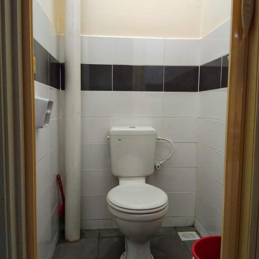 Dadide Guesthouse Alor Gajah Buitenkant foto