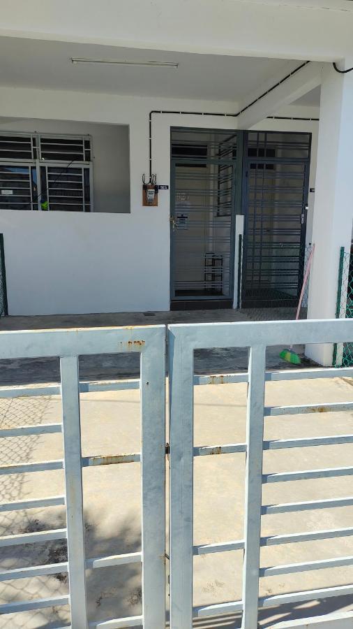 Dadide Guesthouse Alor Gajah Buitenkant foto
