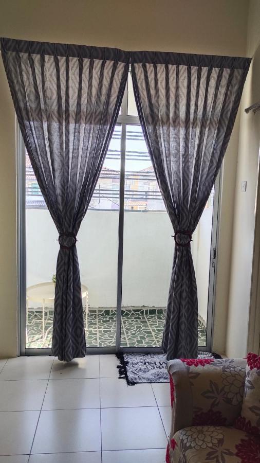 Dadide Guesthouse Alor Gajah Buitenkant foto